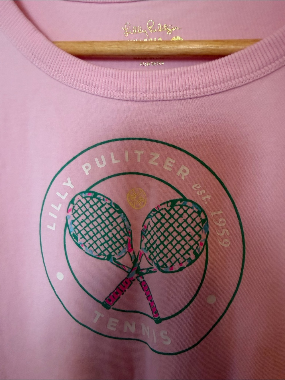 Lilly Pulitzer Luxletic Rally Tee Peony Pink tennis logo. Medium - Picture 5 of 7